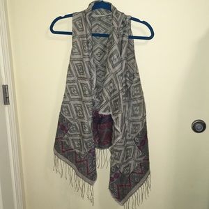 Hollister sleeveless cardigan
